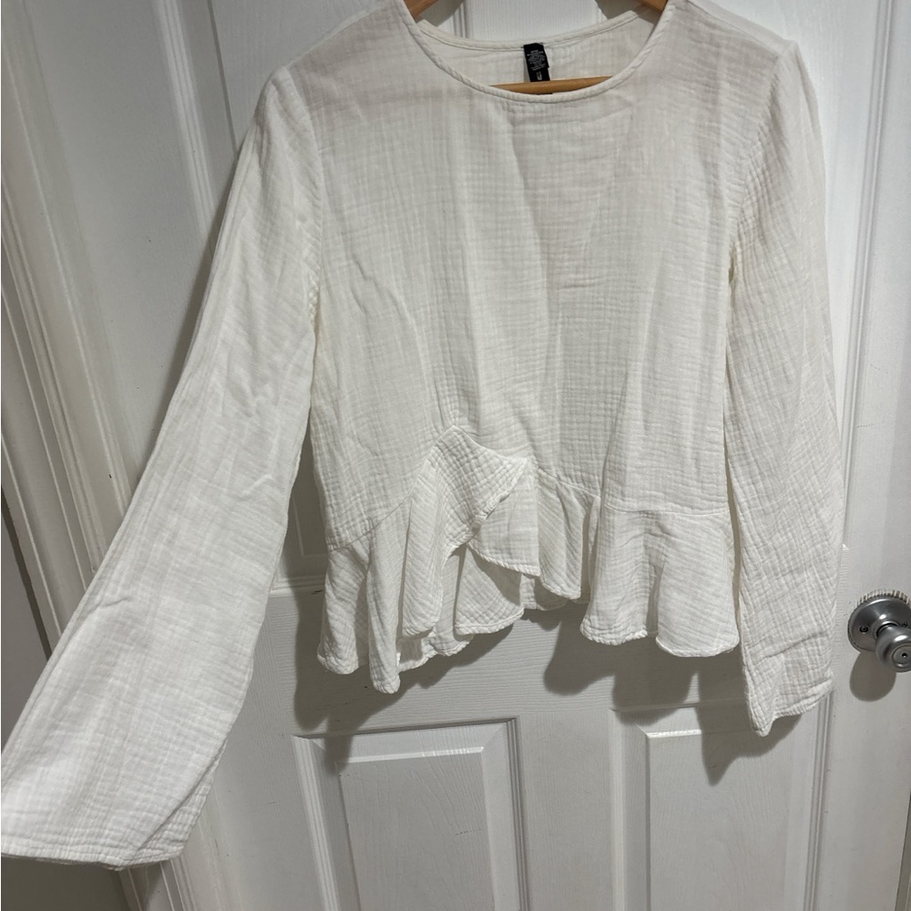 Design Lab Lord & Taylor Cream Ruffled Blouse